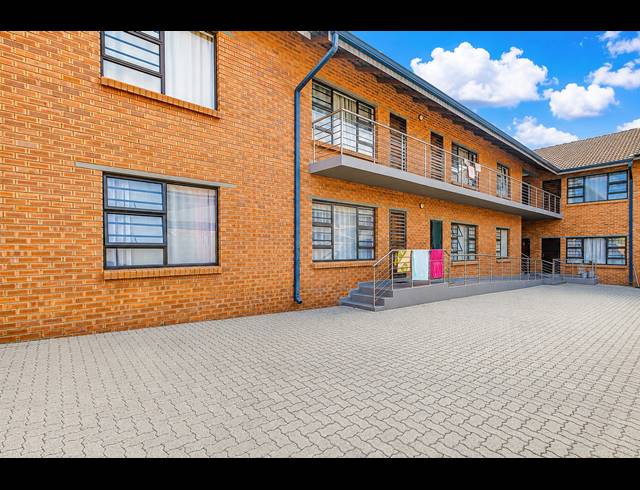 16 BEDROOM APARTMENT BLOCK FOR SALE IN MARLBORO GARDENS